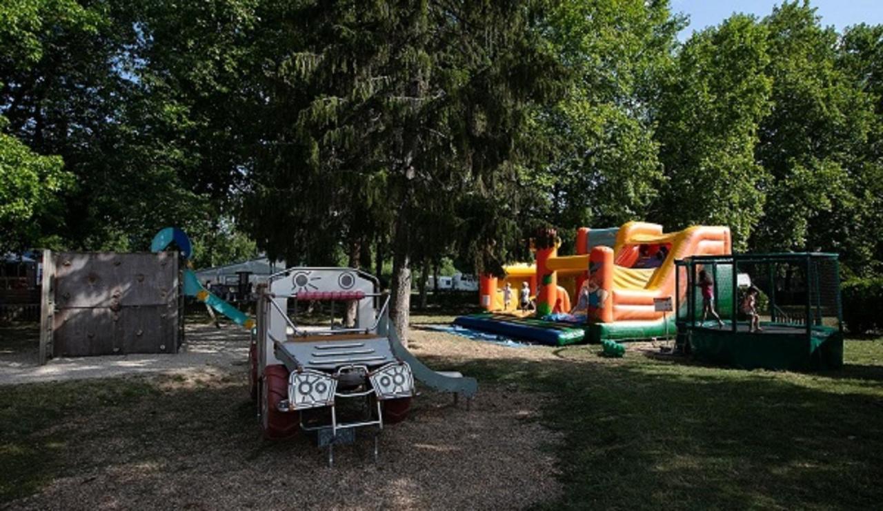 Camping La Belle Etoile Melun Exterior photo